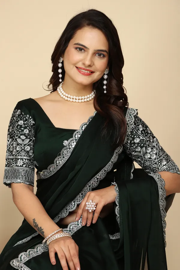 Green_Chiffon_Saree_With_Blouse_For_Women