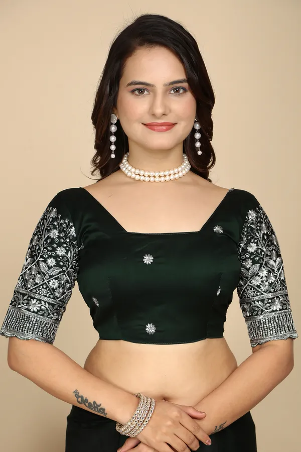 Green_Chiffon_Saree_With_Blouse_For_Women