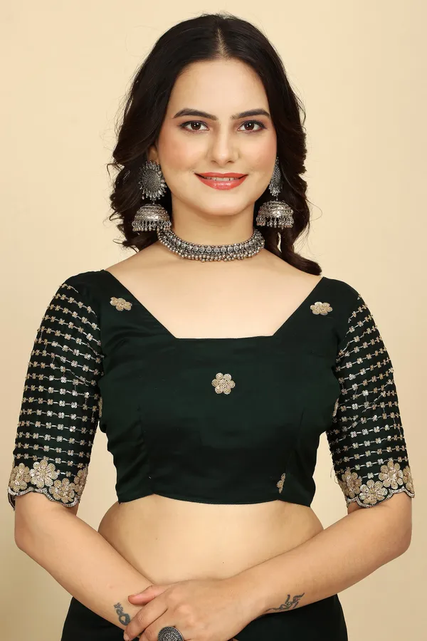 Black_Chiffon_Saree_With_Blouse_Piece_For_Women