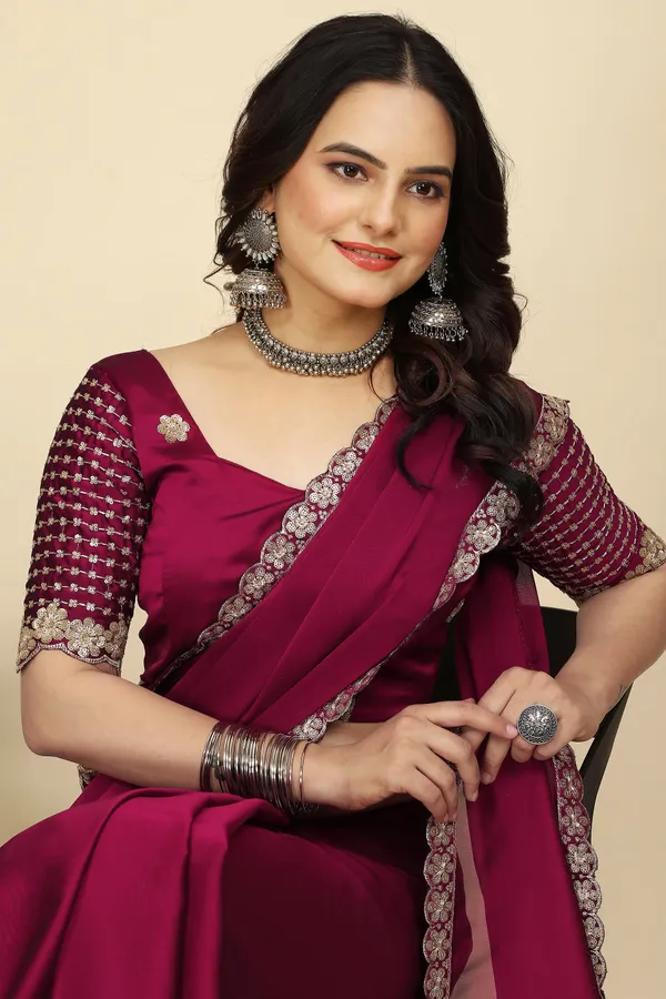 Red_Chiffon_Saree_With_Blouse_Piece_For_Women