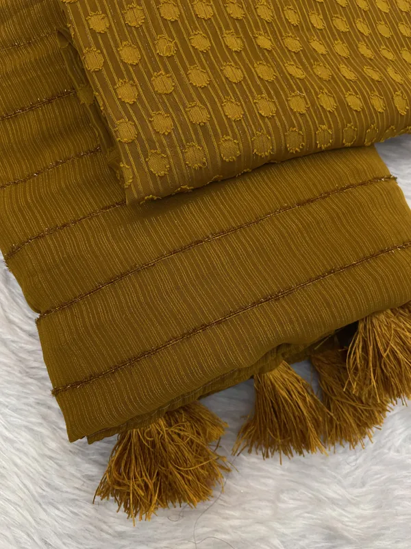 Yellow_Chiffon_Saree_With_Blouse_For_Women