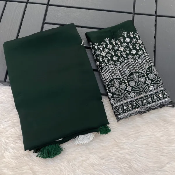 Green_Chiffon_Saree_With_Blouse_For_Women