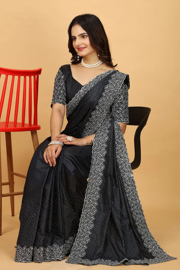 Black_Silk_Saree_With_Blouse_Piece_For_Women