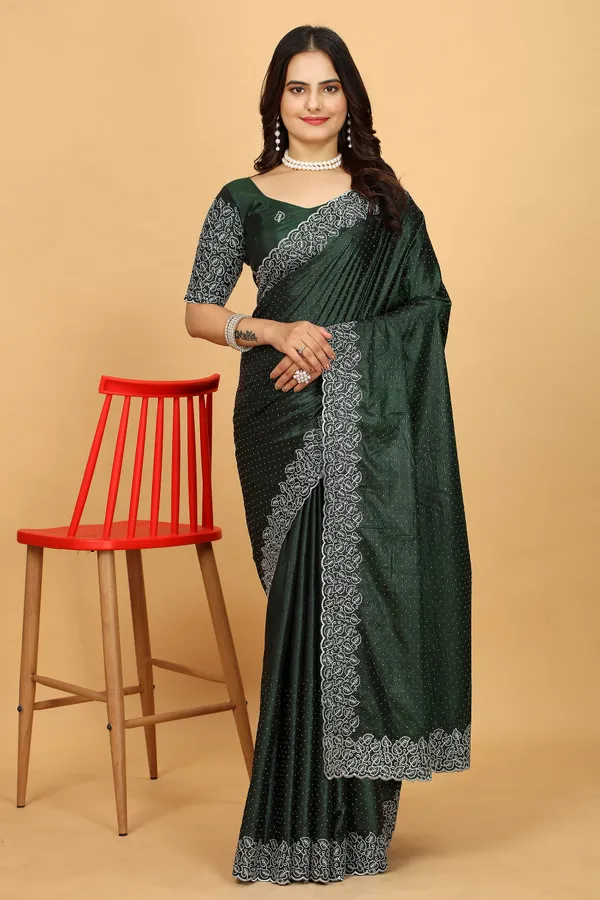 Green_Silk_Saree_With_Blouse_Piece_For_Women