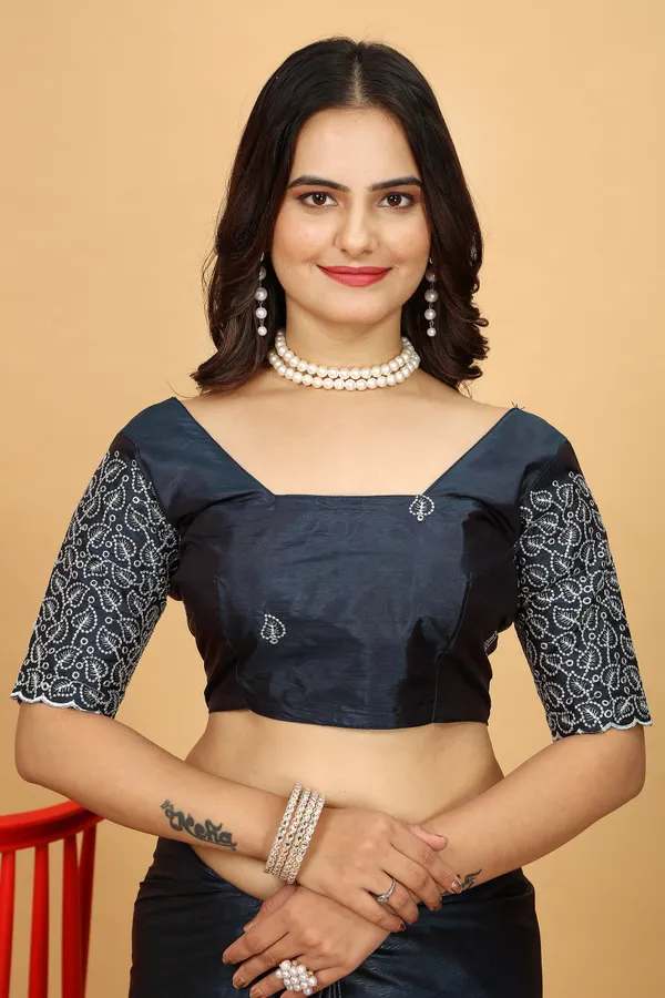 Navy_Blue_Silk_Saree_With_Blouse_Piece_For_Women