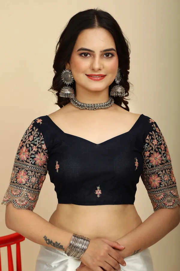 Black_Chiffon_Saree_With_Blouse_For_Women