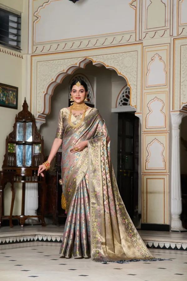 Grey_Banarasi_Organza_Saree_With_Tassels_Blouse_For_Women