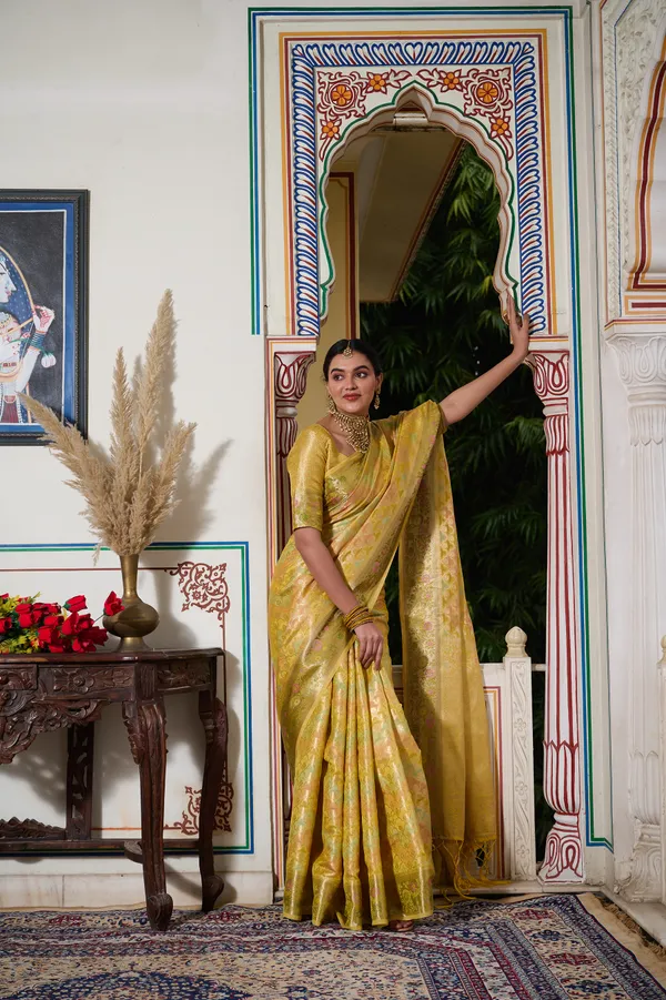 Yellow_Banarasi_Organza_Saree_With_Tassels_Blouse_For_Women
