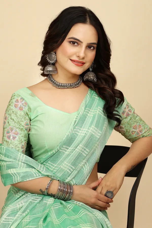 Green_Chiffon_Saree_With_Blouse_For_Women