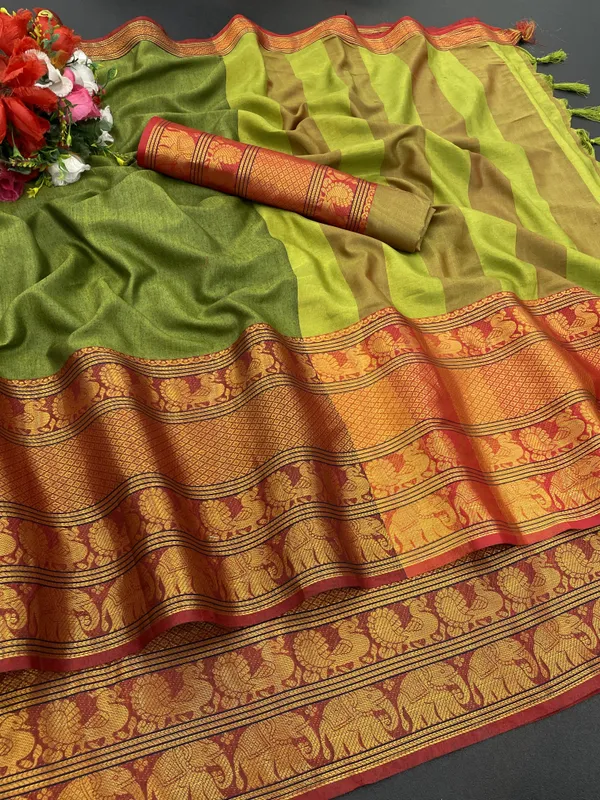 Green_Jacquard_Self_Design_Banarasi_Saree_For_Women
