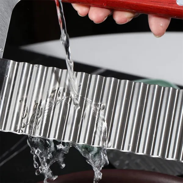 Stainless_Steel_Crinkle_Potato_Cutter_Tool