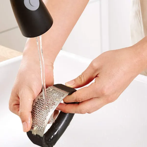 Stainless_Steel_Ginger_Garlic_Crusher_Tool