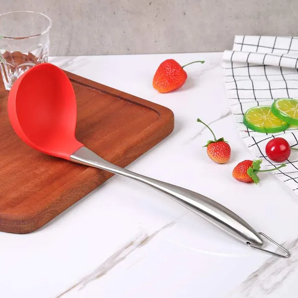 Red_Silicone_Soup_Ladle_For_Kitchen_Deep_Serving_Spoon