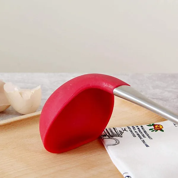 Red_Silicone_Soup_Ladle_For_Kitchen_Deep_Serving_Spoon
