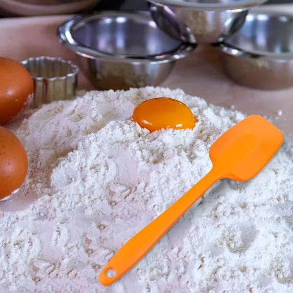 Orange_Heat_Resistant_Flexible_Rubber_Spoon__Spatula