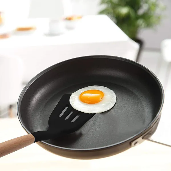 3_Piece_Wooden_Handle_Silicone_Slotted_Turner_Set