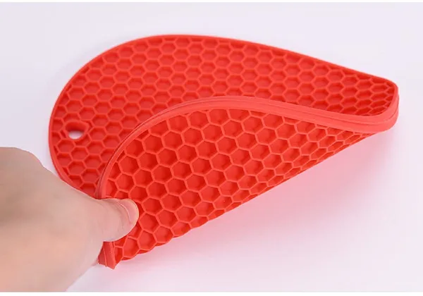 6_Piece_Non-Slip_Silicone_Trivet_Mats_(Black)