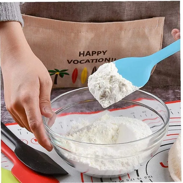 Blue_Flexible_Rubber_Stirring_and_moving_food__Spatula