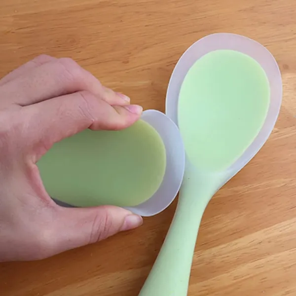 Silicone_Non-Stick_Rice_Paddle_Spoon_(Green)