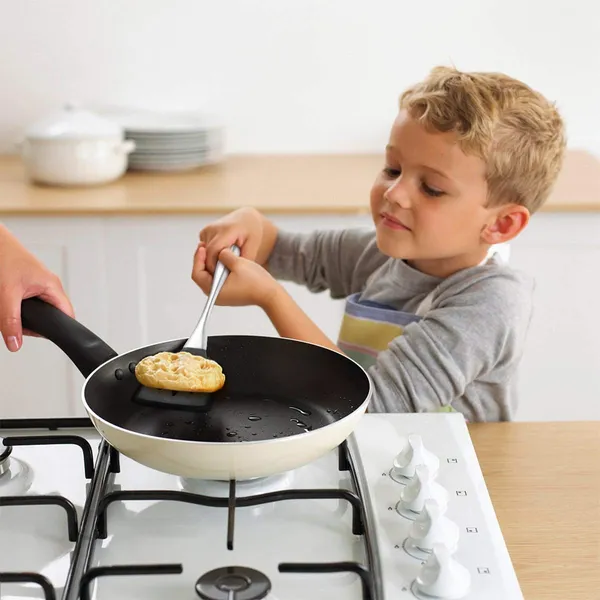 Black_Flexible_Silicone_Spatula_to_Rubber_Kitchen_Utensil_
