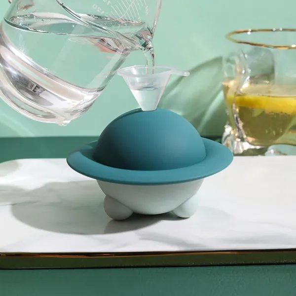 Silicone_Ice_Ball_Cube_Trays_(Blue)