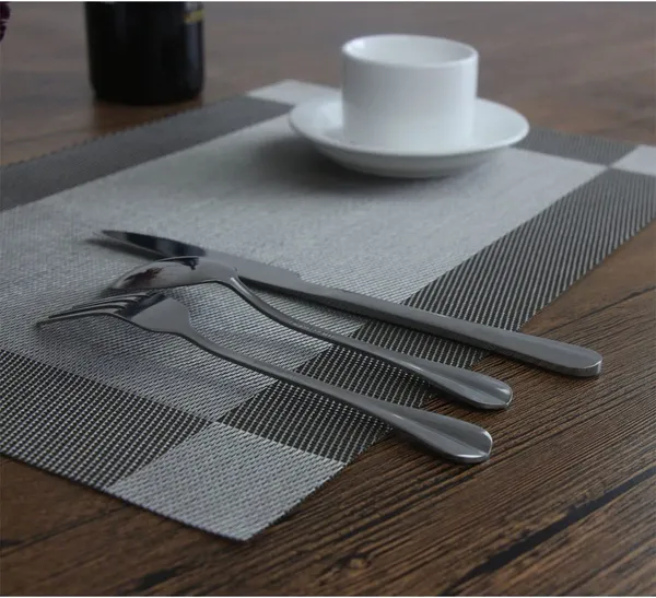 12_Pcs_Woven_Vinyl_Washable_Placemats_(Silver)