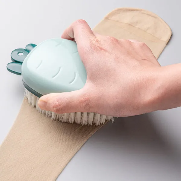 Soft_Bristle_Laundry_Cleaning_Brush_Tool_(Green)