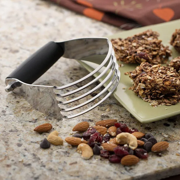 Stainless_Steel_Dough_Blender_Tool_With_Sharp_Blades