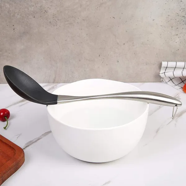 Black_Kitchen_Solid_Silicone_Serving_Steel_Spoon