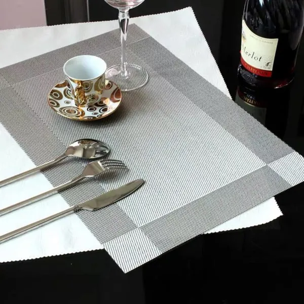 6_Woven_Vinyl_Placemats_With_1_Pcs_Table_Runner_Set_(Silver)