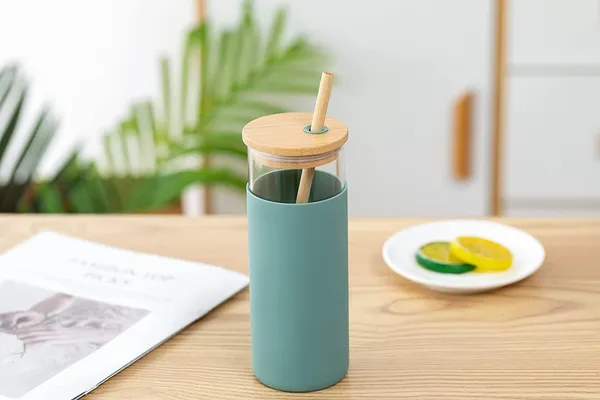 Glass_sipper_with_silicon_grip_and_bamboo_wooden_lid_with_bamboo_straw_pack_of_1