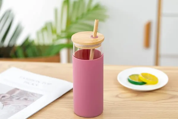 Glass_sipper_with_silicon_grip_and_bamboo_wooden_lid_with_bamboo_straw_pack_of_1