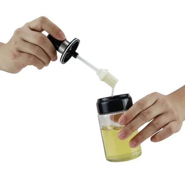 Glass_oil_bottle