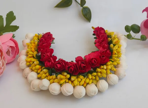 Red_&_Yellow_Artificial_Flower_Hair_Gajra_For_Women