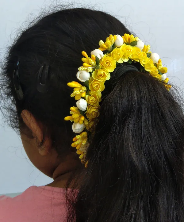 Yellow_Artificial_Flower_Hair_Gajra_|_For_Women_Hair_Styling