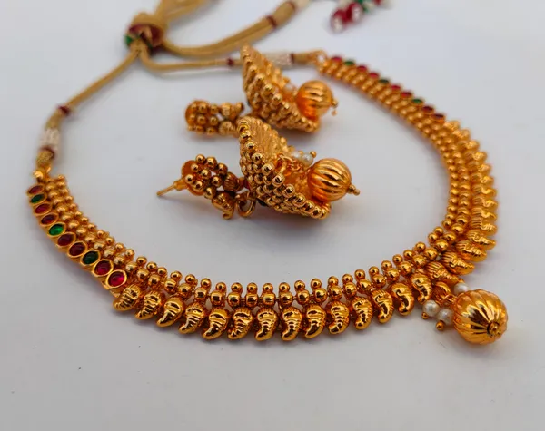 Multicolor_Alloy_Kemp_Mango_Necklace_&_Earrings_Set_For_Women