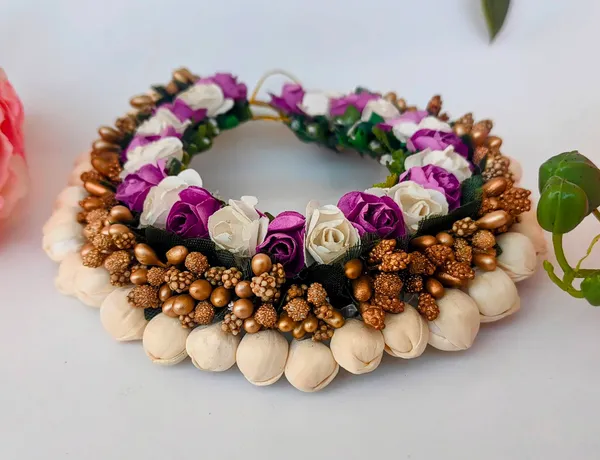 Purple_&_White_Artificial_Flower_Hair_Gajra