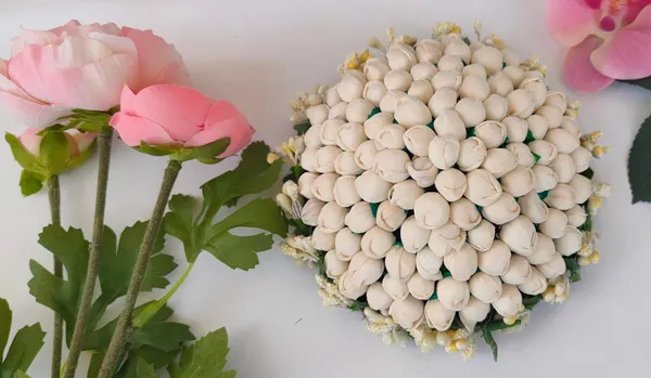 White_Artificial_Flower_Hair_Juda_|_For_Women_Hair_Styling