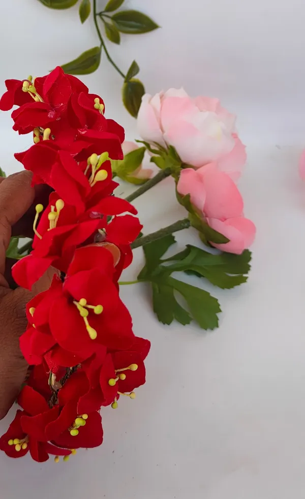 Red_Artificial_Flower_Hair_Gajra_|_For_Women_Hair_Styling