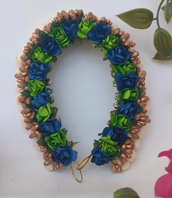 Blue_&_Green_Artificial_Flower_Hair_Gajra