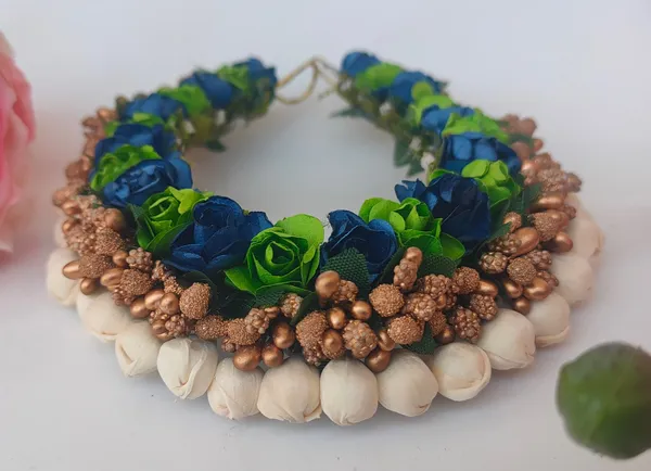 Blue_&_Green_Artificial_Flower_Hair_Gajra