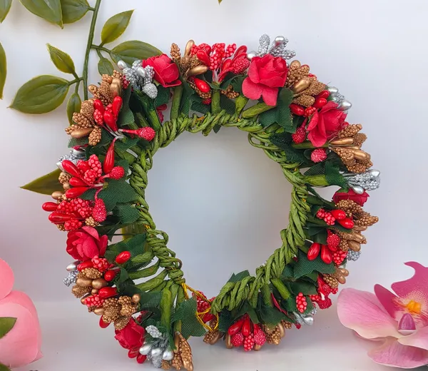 Red_Artificial_Flower_Hair_Gajra_For_Women