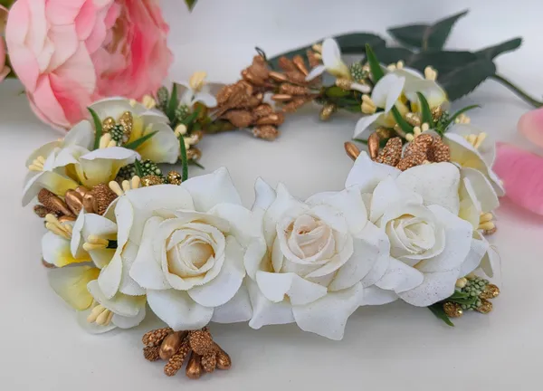 White_Artificial_Flower_Hair_Gajra_For_Women