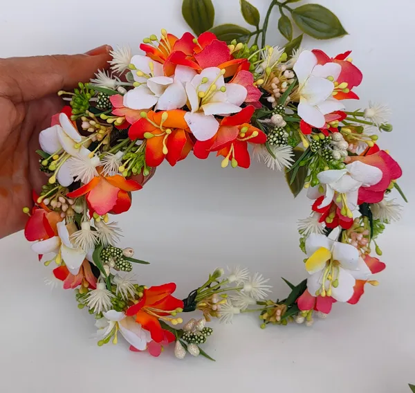 Orange_Artificial_Flower_Hair_Gajra_For_Women