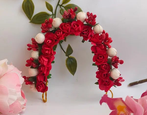 Red_Artificial_Flower_Hair_Gajra