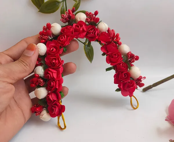 Red_Artificial_Flower_Hair_Gajra
