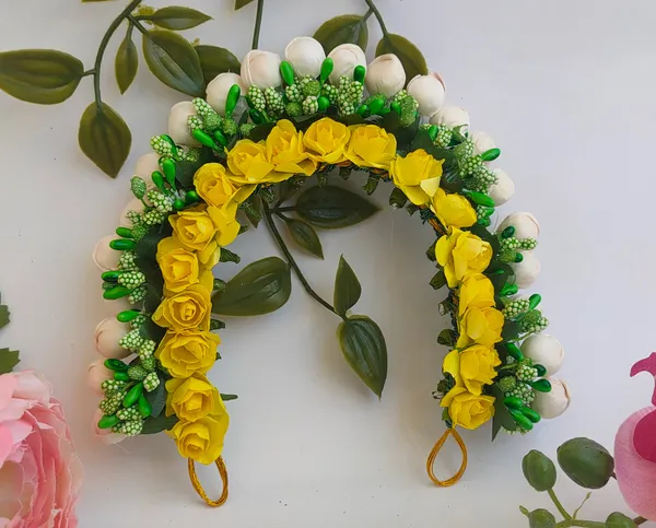 Yellow_&_Green_Artificial_Flower_Hair_Gajra
