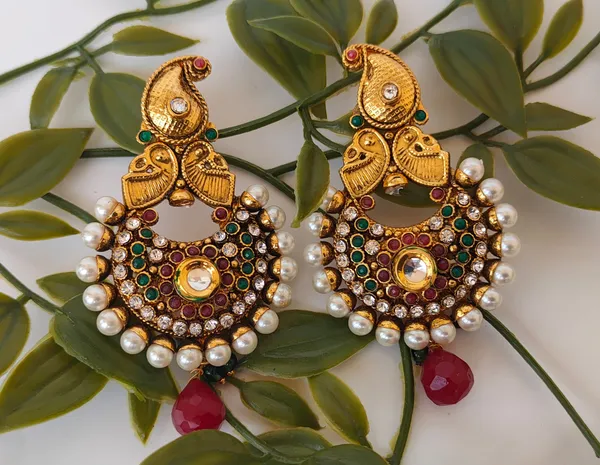 Multicolor_Chandbali_Earrings_For_Festive_Glamour