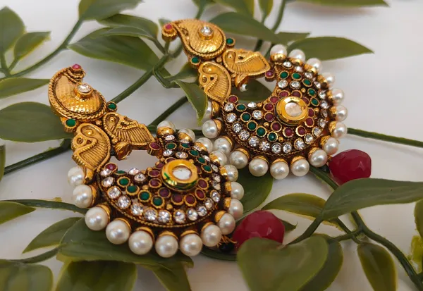 Multicolor_Chandbali_Earrings_For_Festive_Glamour