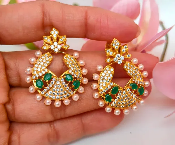 Royal_And_Emerald_Chandbali_Earrings_For_Special_Occasions
